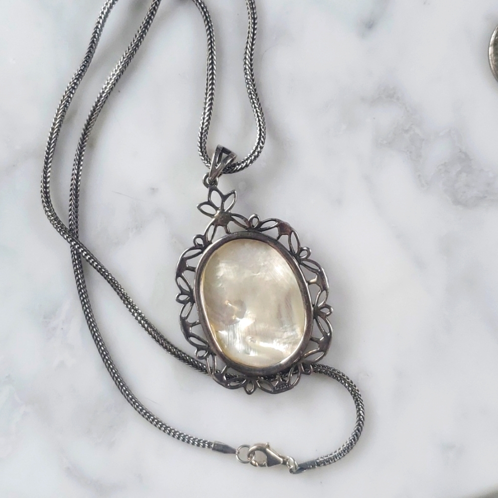 Sterling Silver Mother of Pearl and Marcasite Necklace - Picture 4 of 7